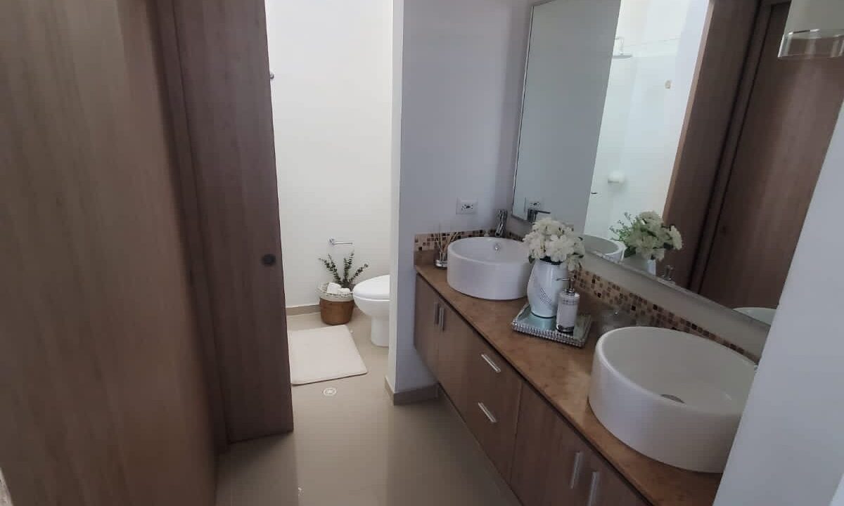 Casa condominio Robles del Castillo