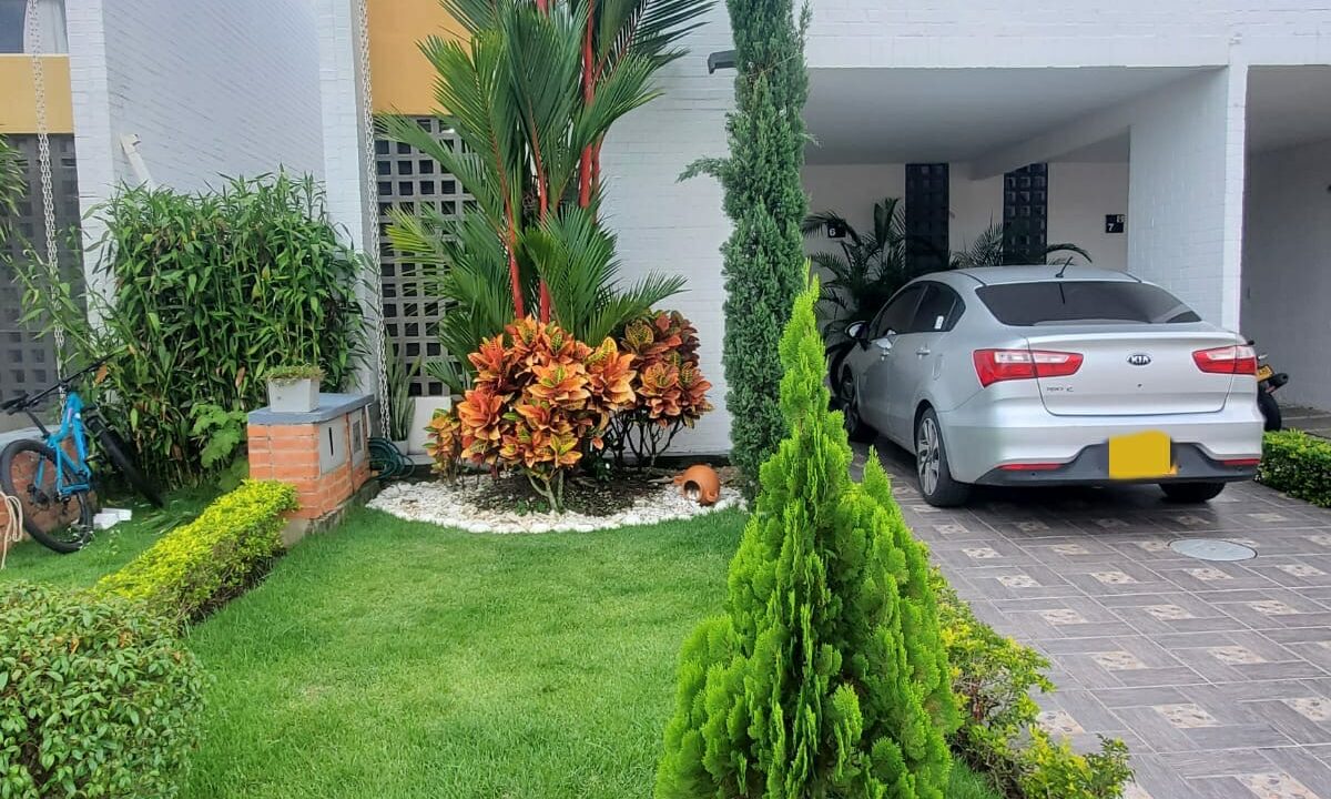 Casa condominio Robles del Castillo
